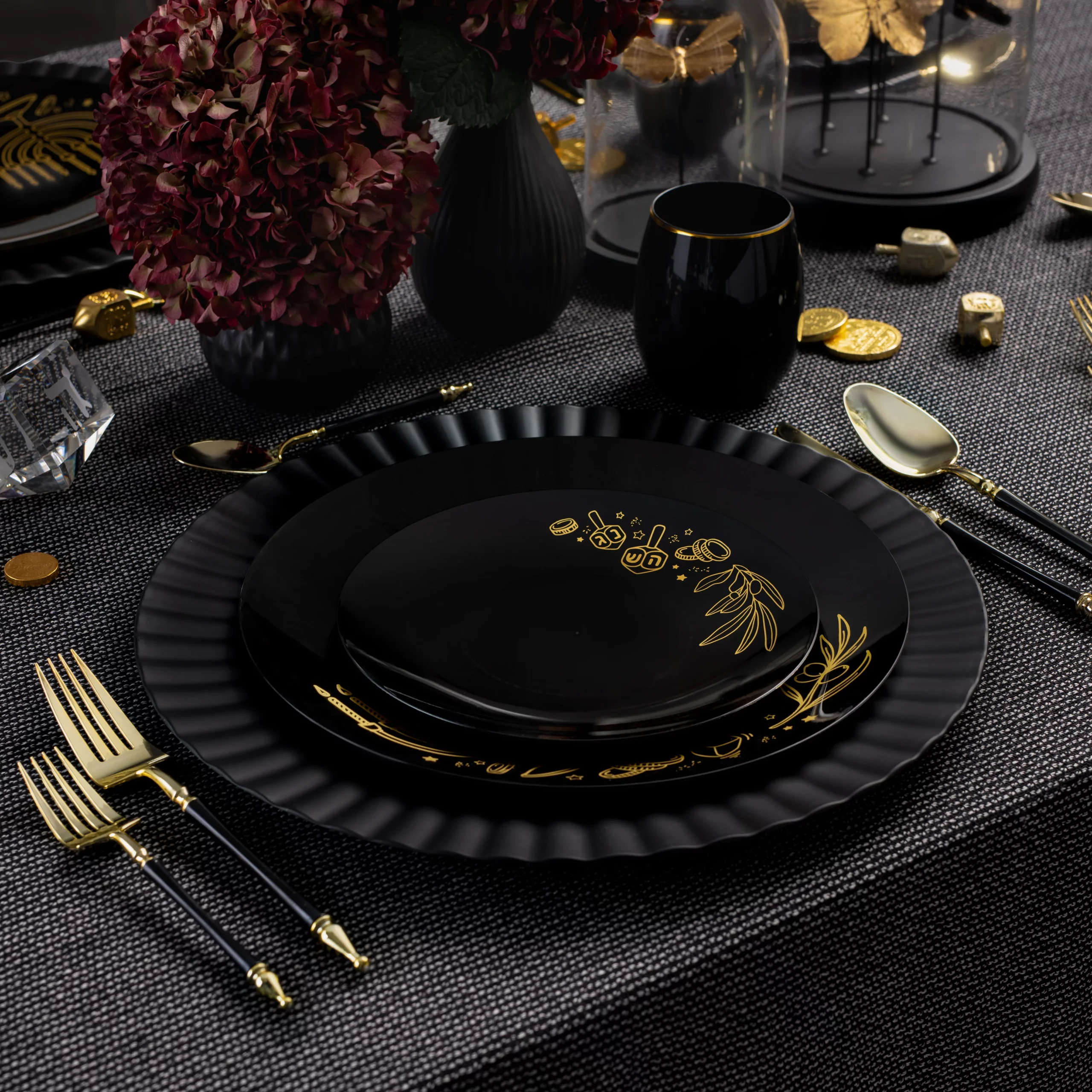 Sophisticate Collection Black/Gold Flatware Set 40 Count - Settings for 8 - Image 2